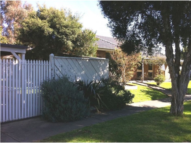 21 Sullivan Drive, Somerville VIC 3912