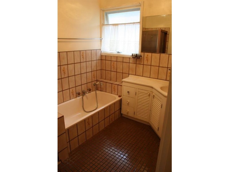 1/11 Beaconsfield Avenue, Frankston VIC 3199