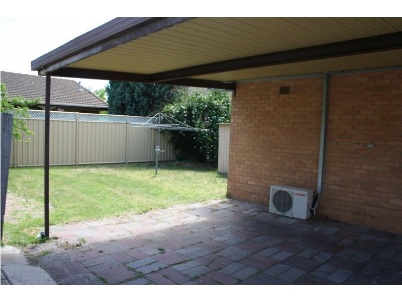 1/11 Beaconsfield Avenue, Frankston VIC 3199