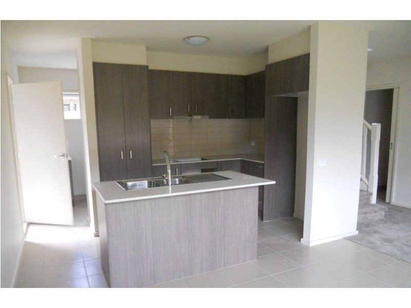 1/18 Sanders Road, Frankston South VIC 3199