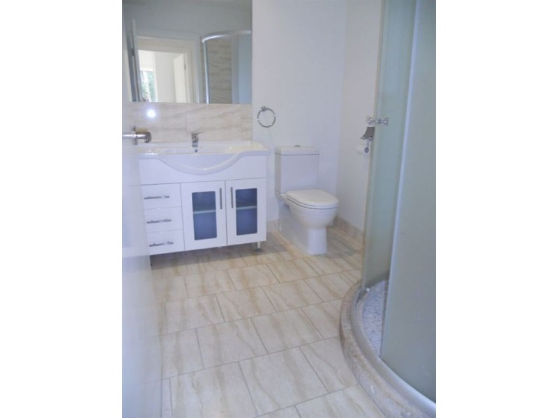 4/32 Pinehill Drive, Frankston VIC 3199