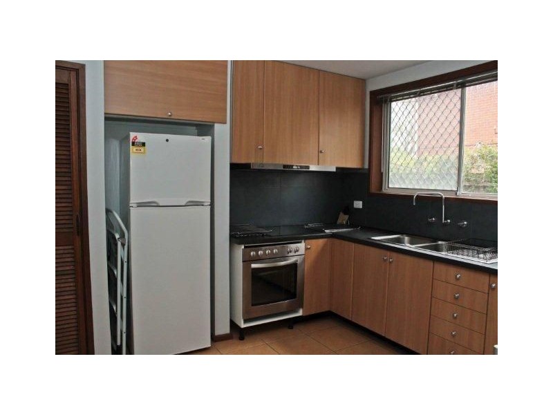 2/5 Finlay Street, Frankston VIC 3199
