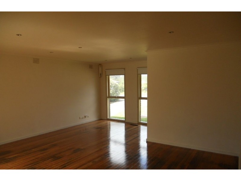 29 Oaklands Crescent, Frankston VIC 3199