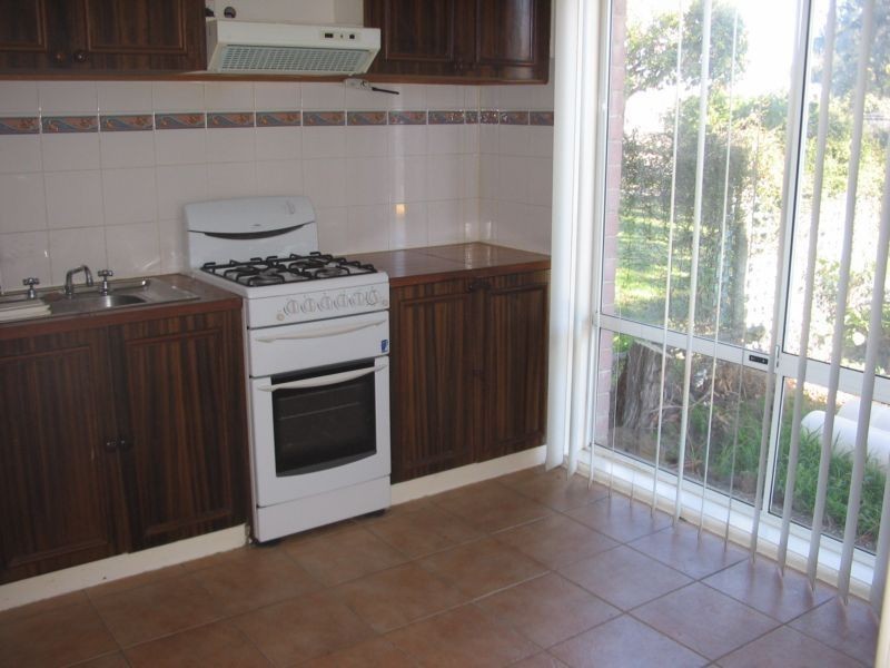 8 Karri Court, Frankston North VIC 3200