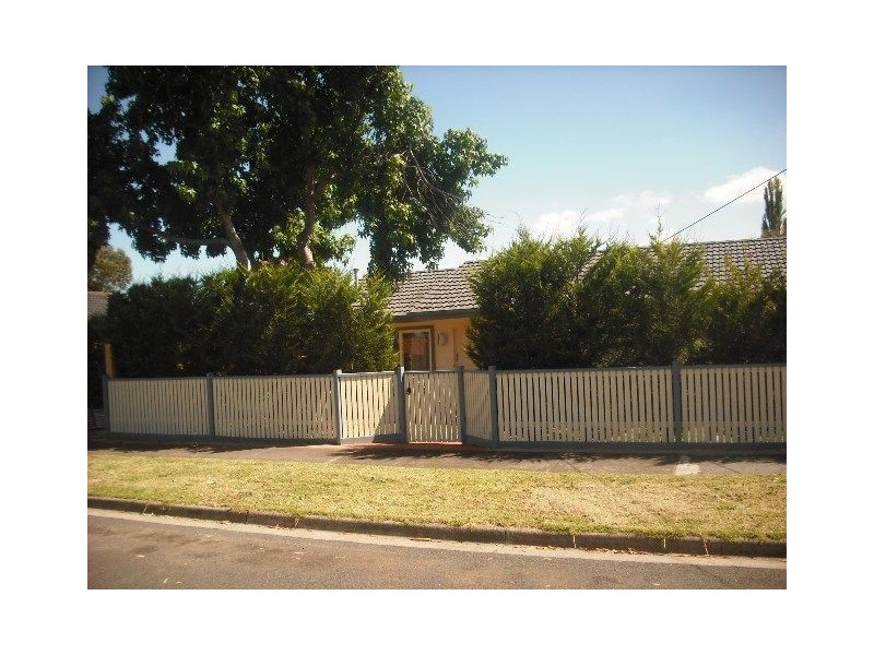 5 Shaftesbury Street, Frankston VIC 3199