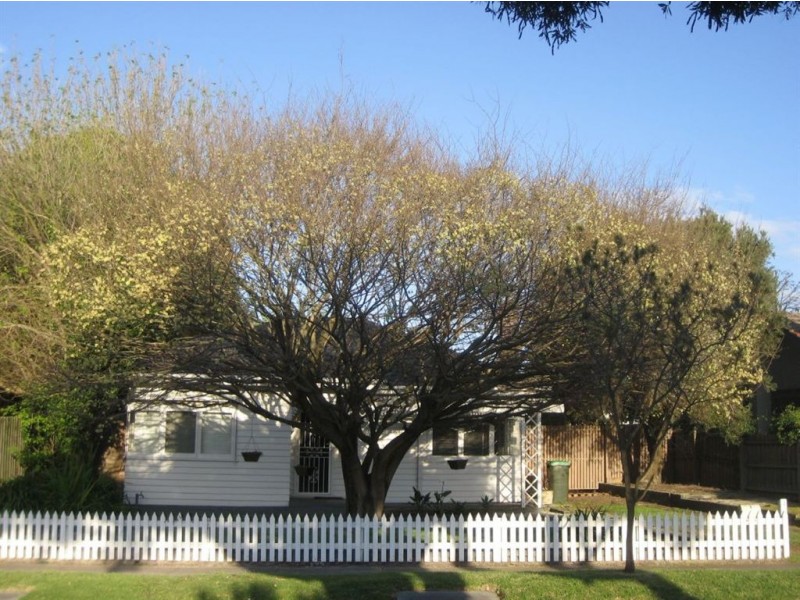 4 Willis Street, Frankston VIC 3199