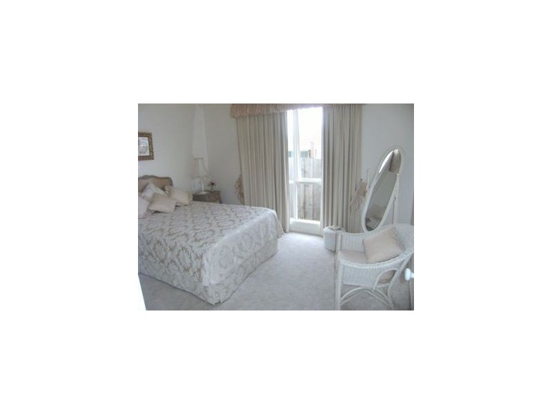 8 Sundown Walk, Frankston South VIC 3199