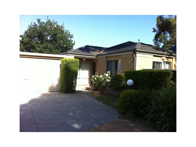 6/27 Eramosa Road East, Somerville VIC 3912