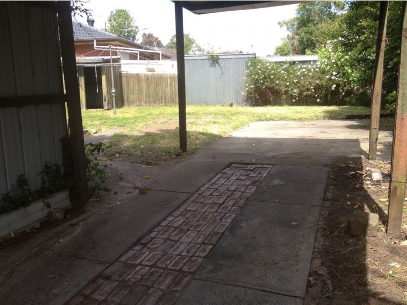 34 Hoya Crescent, Frankston North VIC 3200