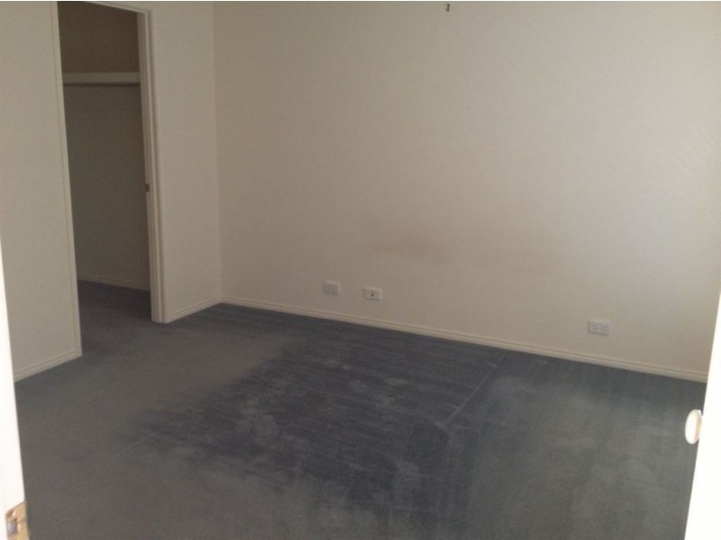 2/12 Gweno Avenue, Frankston VIC 3199