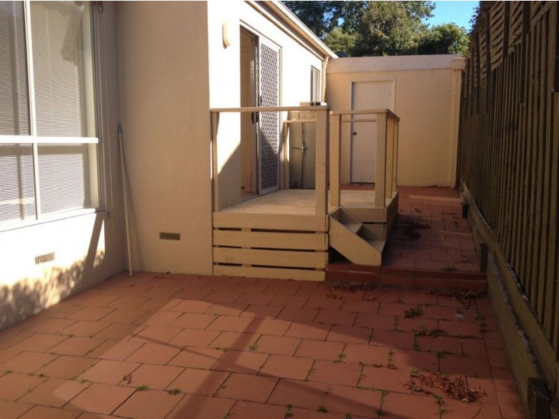 2/12 Gweno Avenue, Frankston VIC 3199