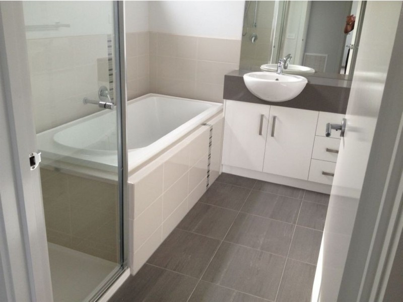 1/33 Culcairn Drive, Frankston South VIC 3199