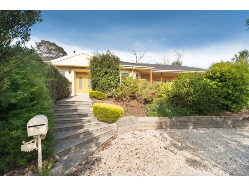 1 Waterview Close, Mount Eliza VIC 3930