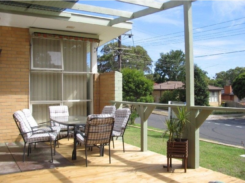 24 Derna Crescent, Frankston VIC 3199