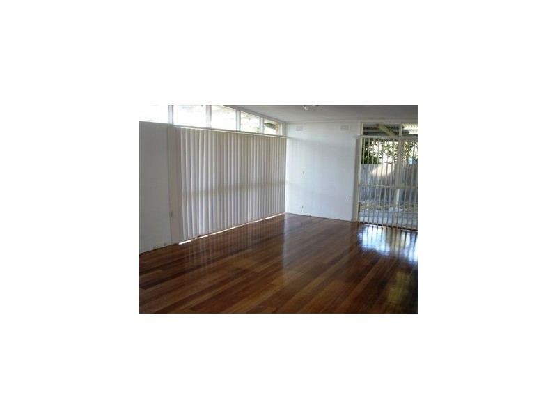 24 Derna Crescent, Frankston VIC 3199