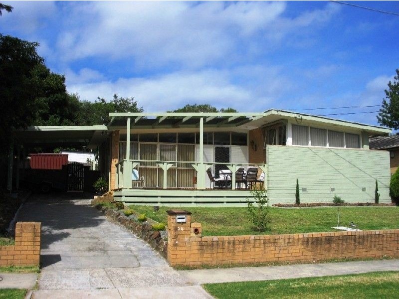 24 Derna Crescent, Frankston VIC 3199