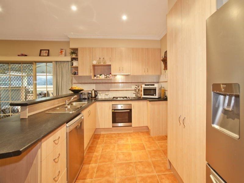 11 Melville Avenue, Frankston South VIC 3199