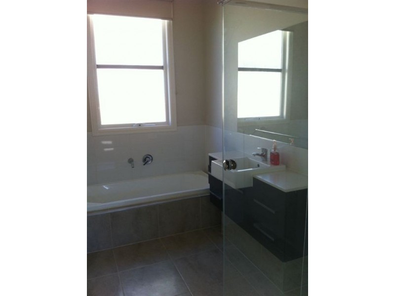 72 The Crescent, Tyabb VIC 3913