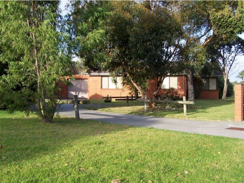11 Hood Street, Frankston VIC 3199