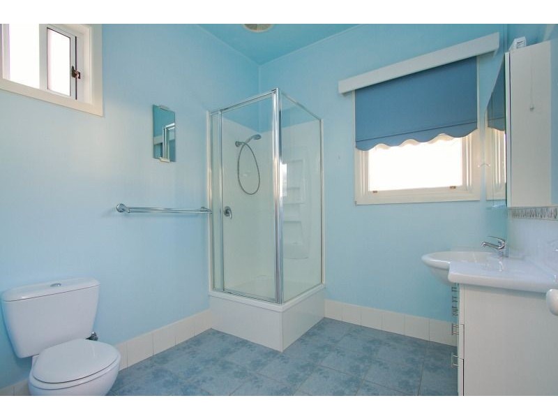 2/5 Gould Street, Frankston VIC 3199