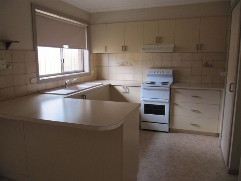 2A Banool Court, Frankston South VIC 3199