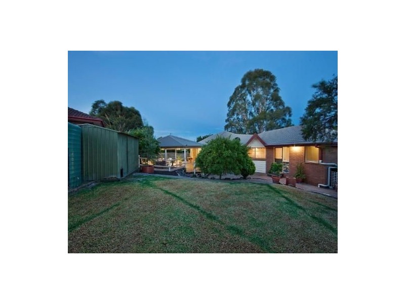 82 Raphael Crescent, Frankston VIC 3199
