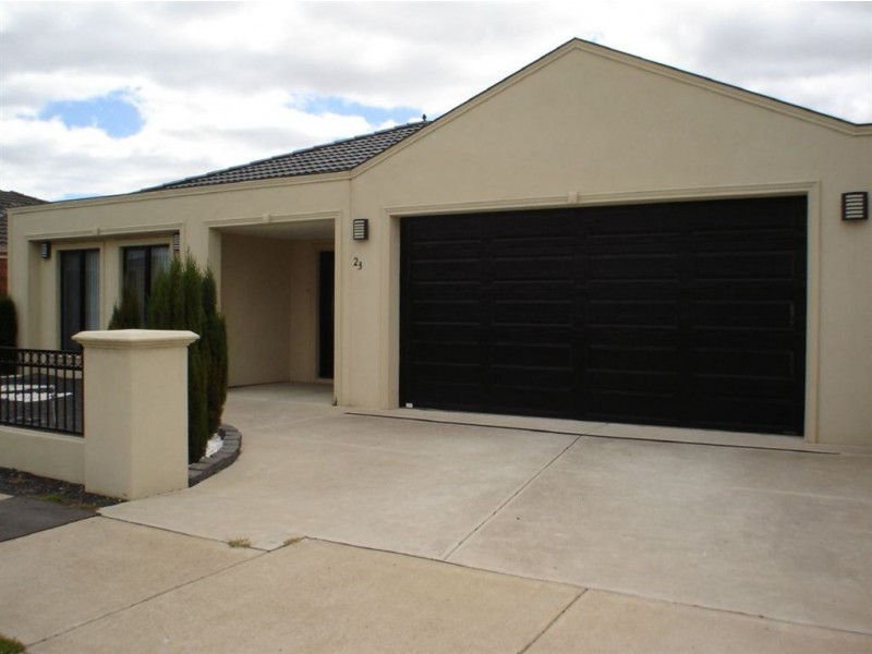23 Edinburgh Drive, Skye VIC 3977