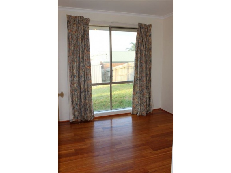 5 Chapman Street, Carrum Downs VIC 3201