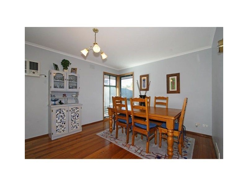 73 Grimwade Crescent, Frankston VIC 3199