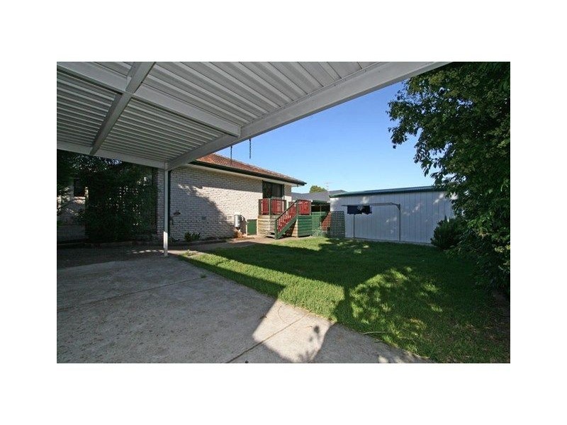 73 Grimwade Crescent, Frankston VIC 3199