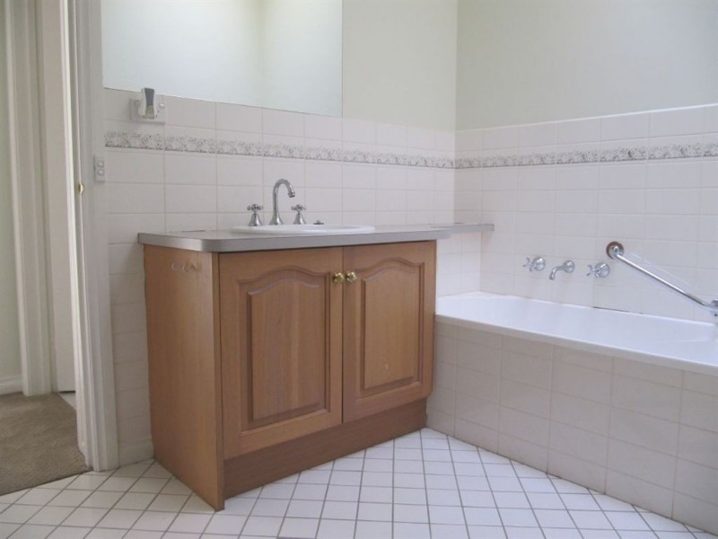 2/39 Williams Street, Frankston VIC 3199