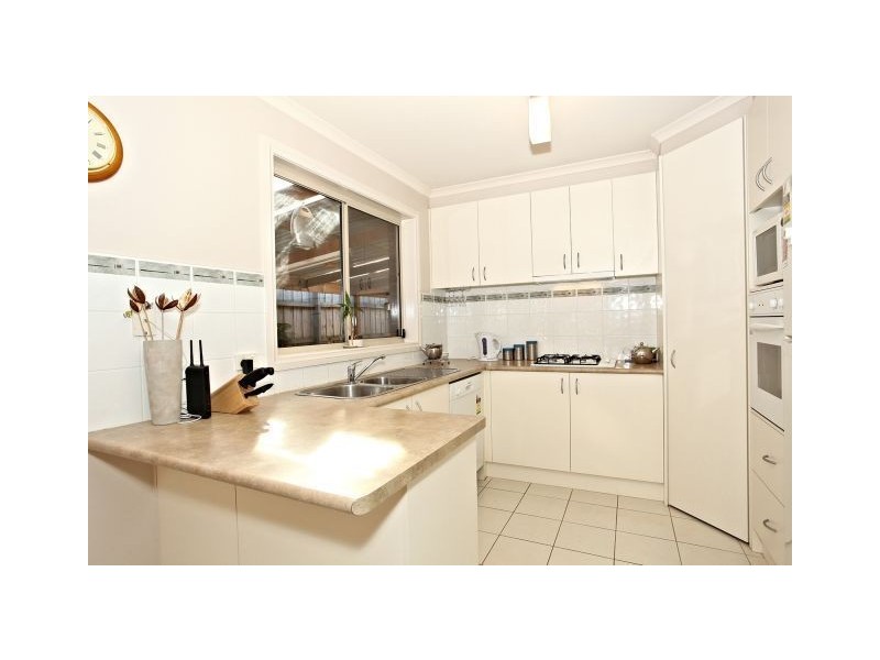 2/64 Fortescue Avenue, Seaford VIC 3198