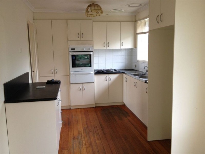 15 Richmond Ave, Carrum Downs VIC 3201