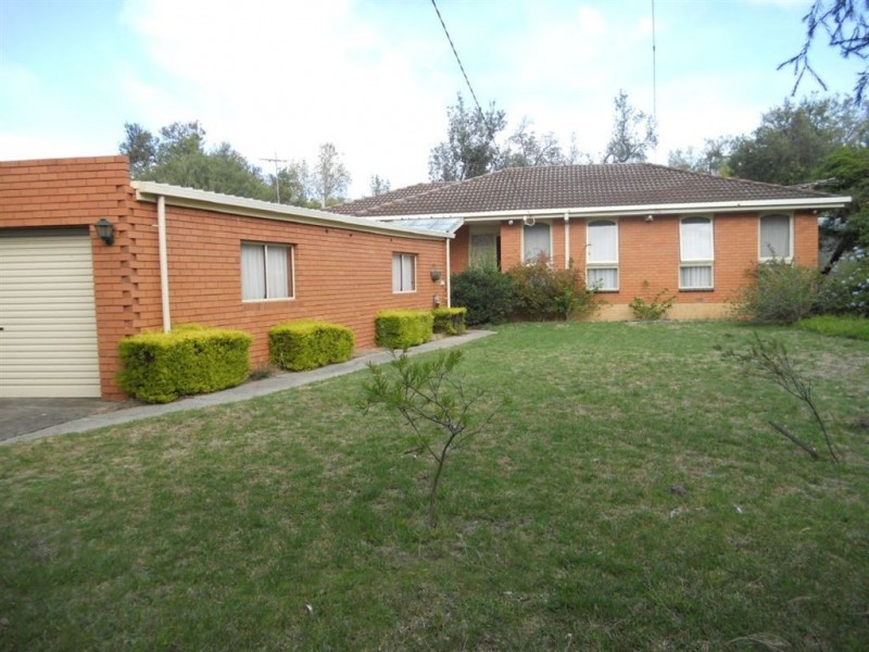 73 Broadway, Rosebud West VIC 3940