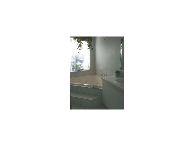 5 The Knoll, Somerville VIC 3912