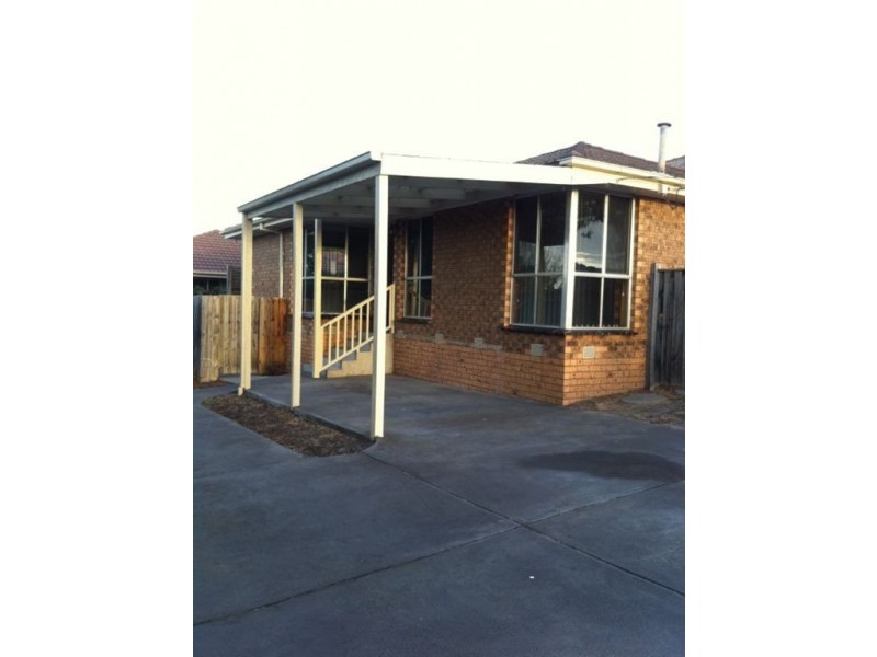 1/124 McMahons Rd, Frankston VIC 3199