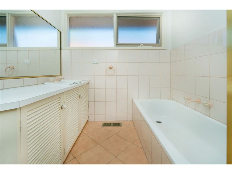 1a Leslie Street, Frankston South VIC 3199