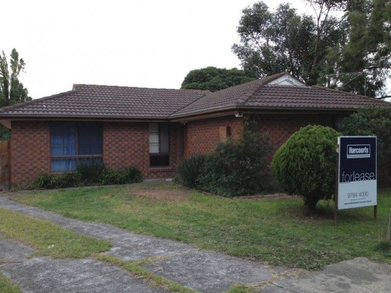 11 Swan Court, Carrum Downs VIC 3201