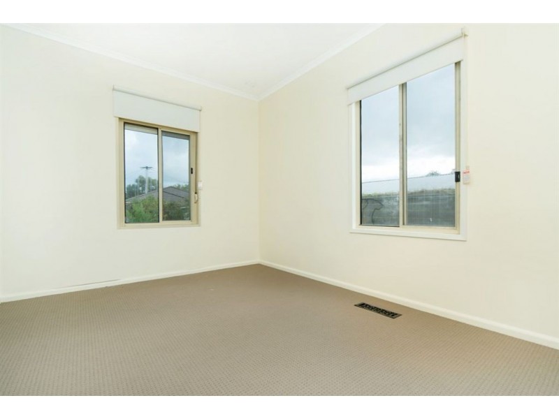 39 Pine Street, Frankston North VIC 3200