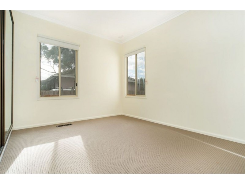 39 Pine Street, Frankston North VIC 3200