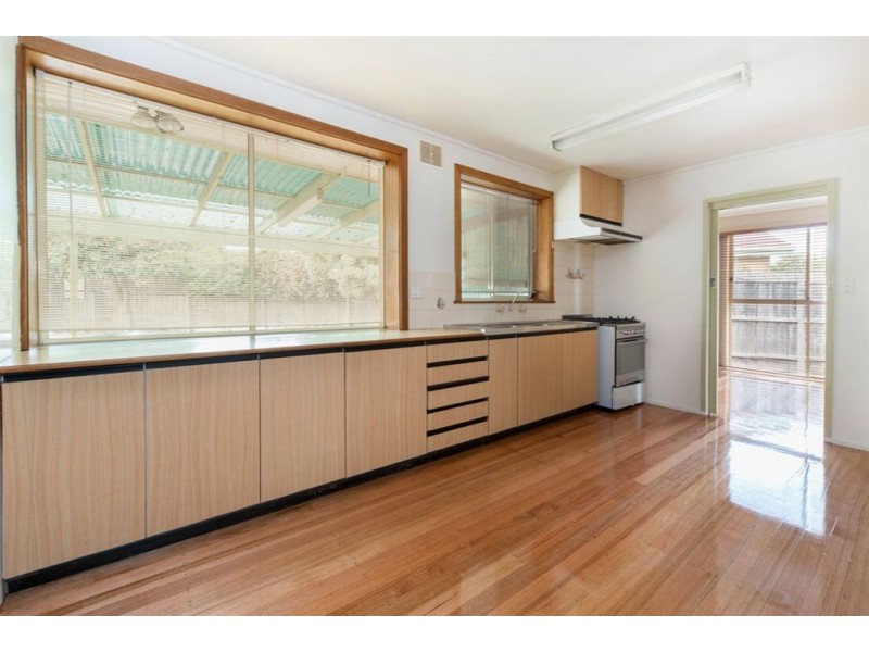 38 Derna Crescent, Frankston VIC 3199