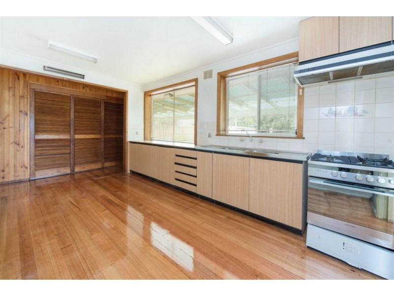 38 Derna Crescent, Frankston VIC 3199