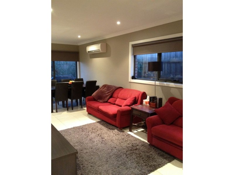 2/40 Summit Road, Frankston VIC 3199