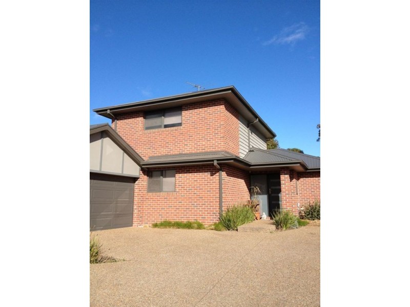 2/40 Summit Road, Frankston VIC 3199