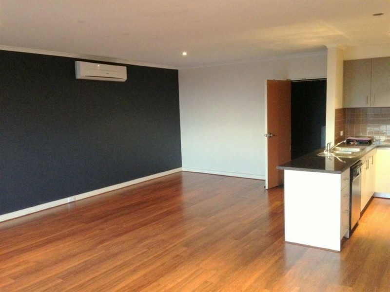 1/125-126 Nepean Highway, Seaford VIC 3198