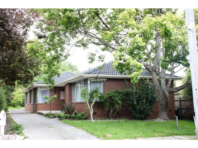 9 Melville Avenue, Frankston VIC 3199