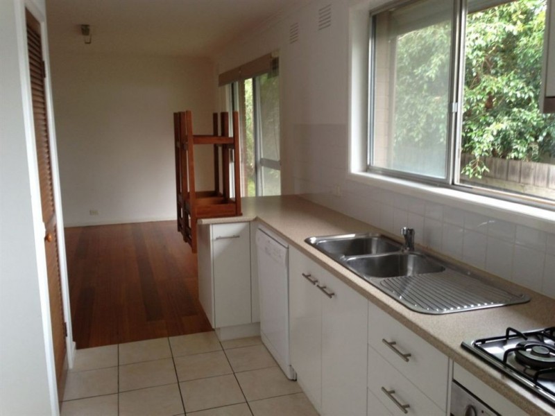 9 Melville Avenue, Frankston VIC 3199