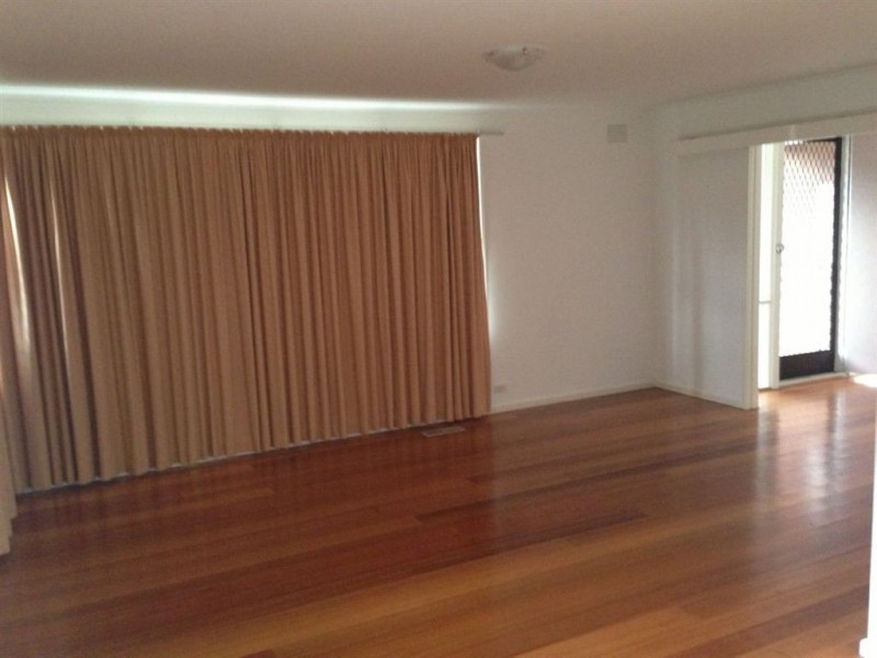 9 Melville Avenue, Frankston VIC 3199