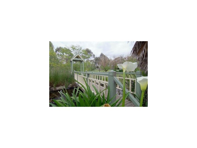 14 Crofters Hill Way, Somerville VIC 3912