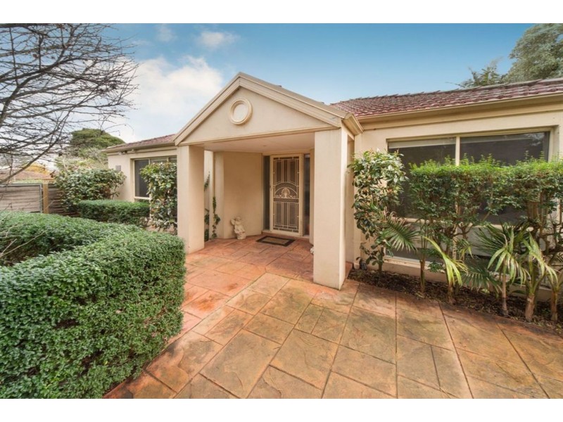 8 Orchard Grove, Frankston South VIC 3199